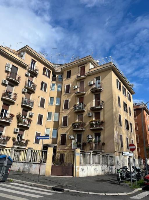 Apartamento Casa Latina Roma Exterior foto